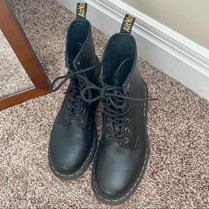 Dr Martens 1460s - Size US 10